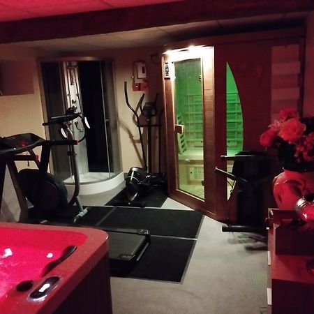 Relais St Jacques - Roanne Bed and Breakfast Saint-Haon-le-Châtel Εξωτερικό φωτογραφία