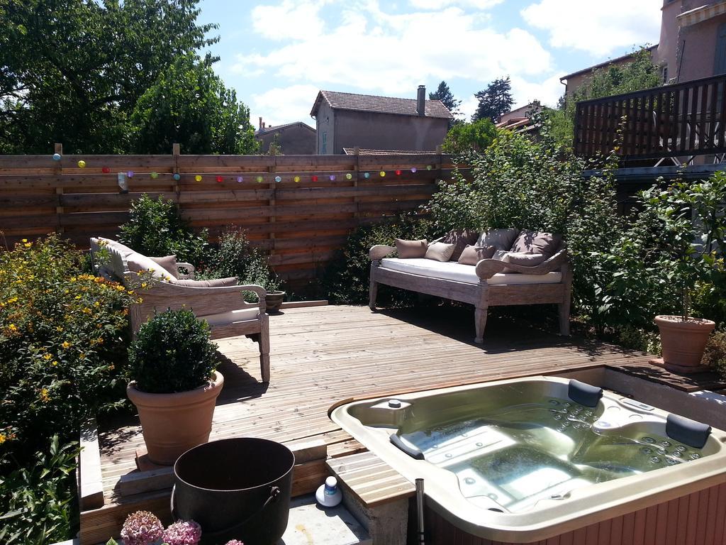 Relais St Jacques - Roanne Bed and Breakfast Saint-Haon-le-Châtel Εξωτερικό φωτογραφία
